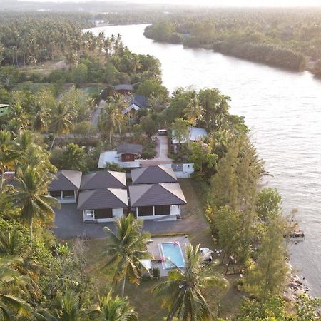 Suan Son Villa Koh Sa Nher สวนสนธิ์วิลล่า เกาะเสนอ Sha Surat Thani Ngoại thất bức ảnh