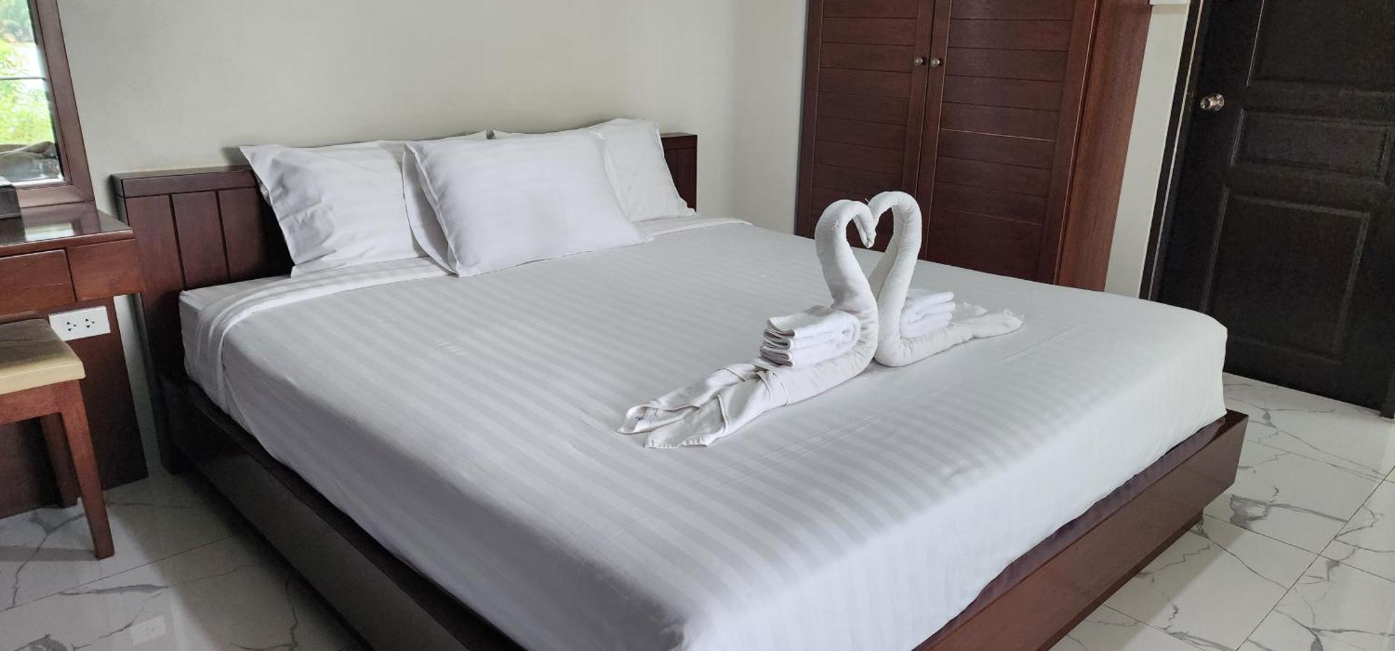 Suan Son Villa Koh Sa Nher สวนสนธิ์วิลล่า เกาะเสนอ Sha Surat Thani Ngoại thất bức ảnh