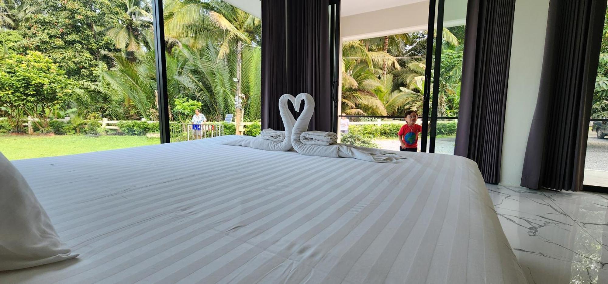 Suan Son Villa Koh Sa Nher สวนสนธิ์วิลล่า เกาะเสนอ Sha Surat Thani Ngoại thất bức ảnh