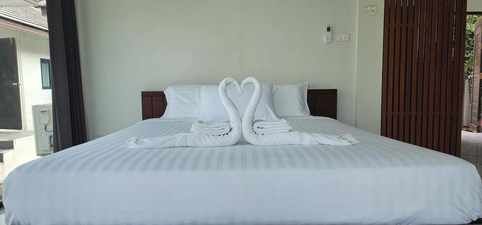Suan Son Villa Koh Sa Nher สวนสนธิ์วิลล่า เกาะเสนอ Sha Surat Thani Ngoại thất bức ảnh